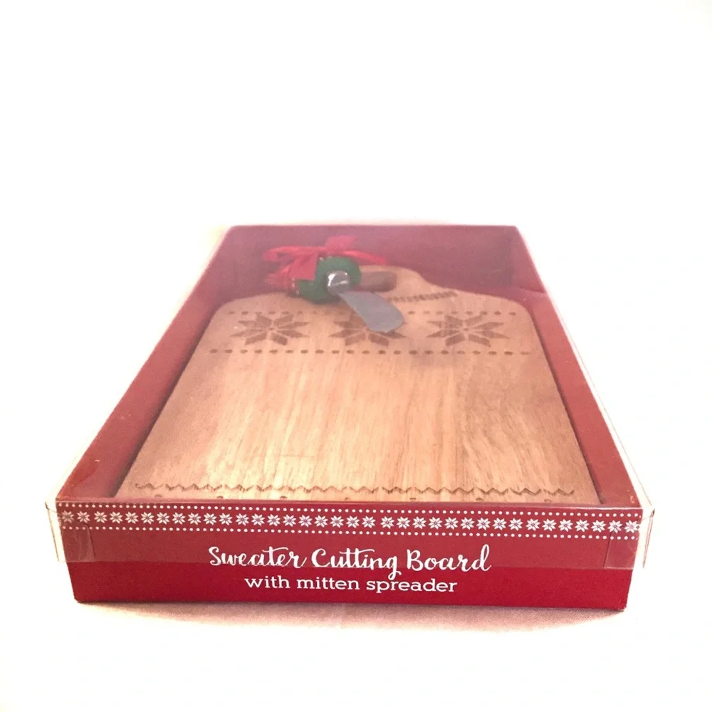 Small Wooden Cheese Cutting Board and Mitten Spreader DEI Nordic Sweater Pattern